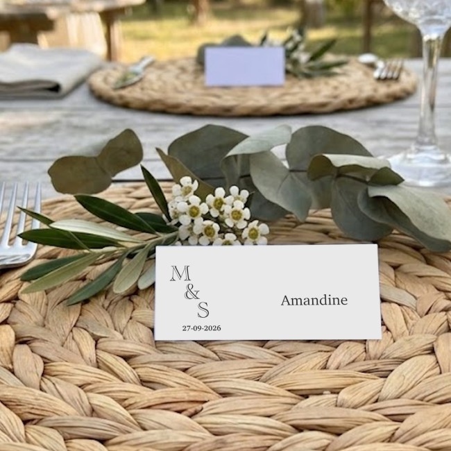 Marque-place mariage chic – Initiales personnalisées – Design minimaliste et raffiné - EP2 Marque-place mariage chic – Initiales personnalisées – Design minimaliste et raffiné - EP2
