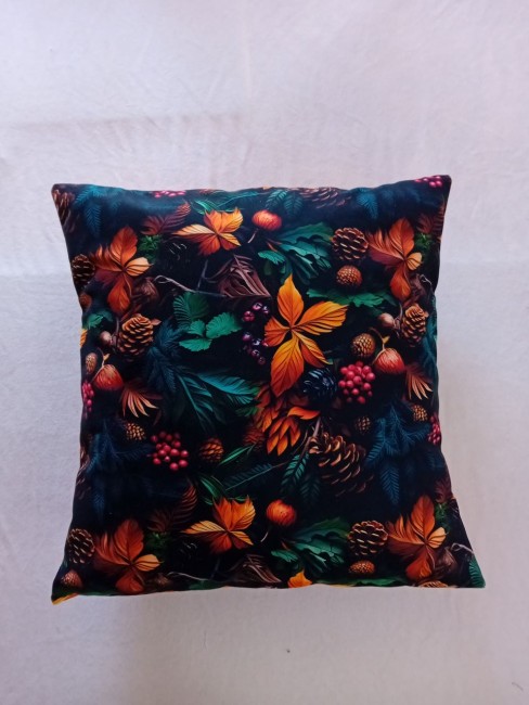 Housse Coussin Feuillage Automne Velours 45x45 | Vosges Housse de coussin en velours motif feuillage d'automne et fond vert faite main