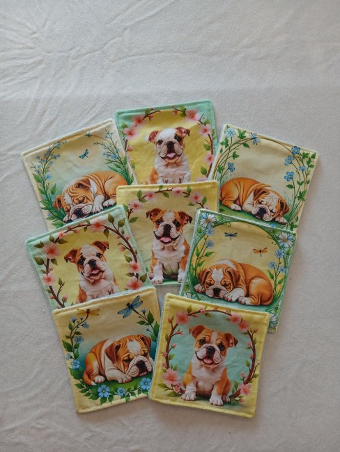 Lingettes démaquillantes lavables bouledogues en éponge bambou – lot de 8