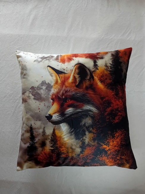 Housse de coussin Renard en forêt aux couleurs automnales en velours 45 × 45 cm