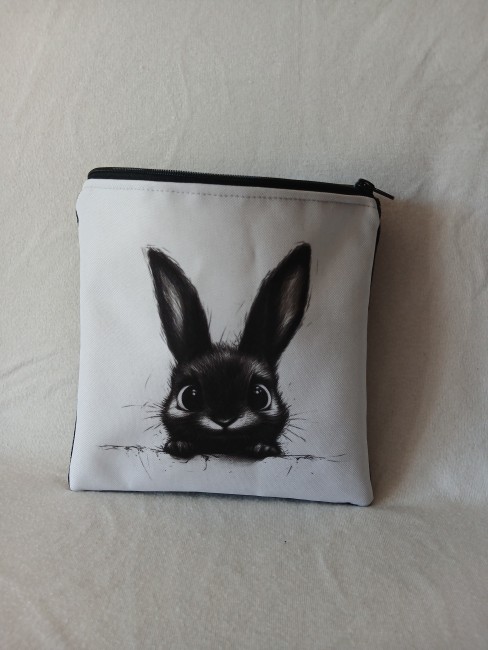 Trousse lapin noir et blanc avec dos en velours côtelé noir – Les Cabas en folie