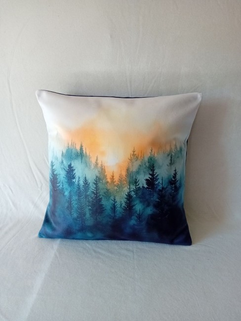 Housse de coussin Soleil sur les sapins en velours imprimé 45 × 45 cm