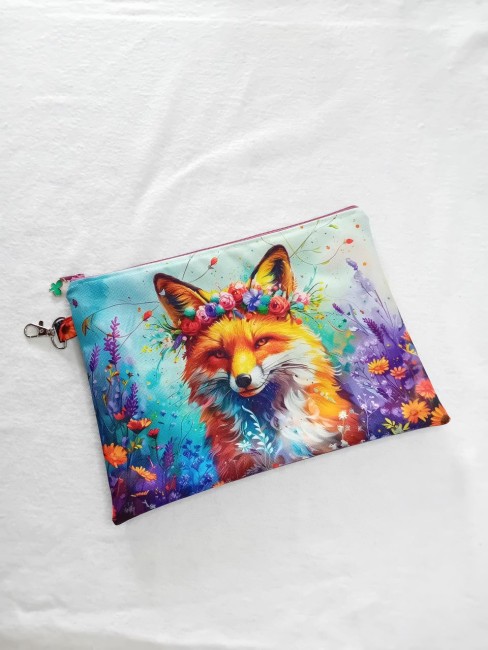 Trousse multi-usage motif renard entouré de fleurs colorées, création artisanale confectionnée à Gérardmer