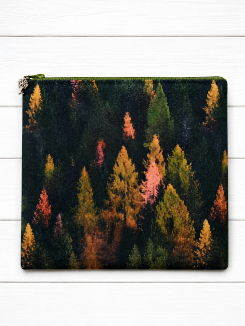 Trousse multi-usage motif forêt de sapins aux couleurs d'automne, création artisanale confectionnée dans les Vosges