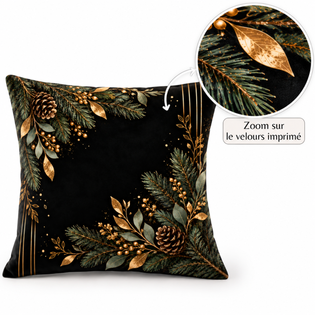 Housse de coussin Sapin et Or en velours noir (45x45 cm) | Déco Montagne Zoom sur le velours imprimé de la housse de coussin Sapin et Or, révélant les détails des feuillages verts et des motifs dorés sur fond noir.