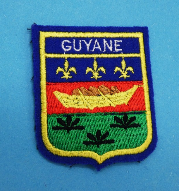 P1080853 Ecusson brodé ville pays GRUYANE