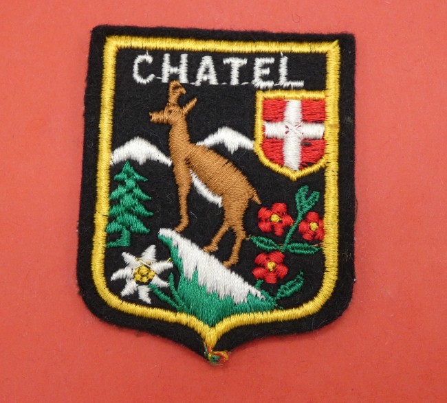 P1030259 Ecusson brodé Chatel