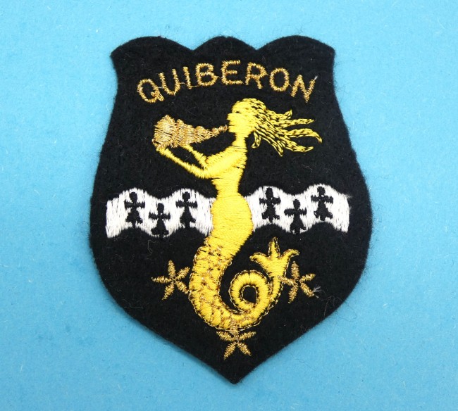 P1090327 Ecusson meresse brodé ville QUIBERON
