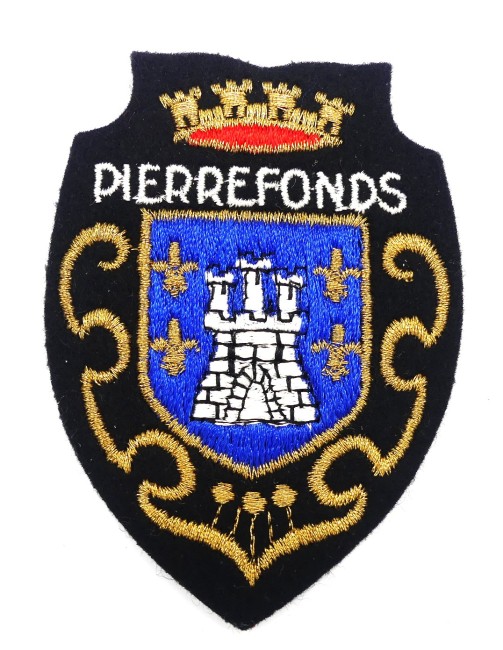 P1240567 Ecusson brodé ville Pierrefonds