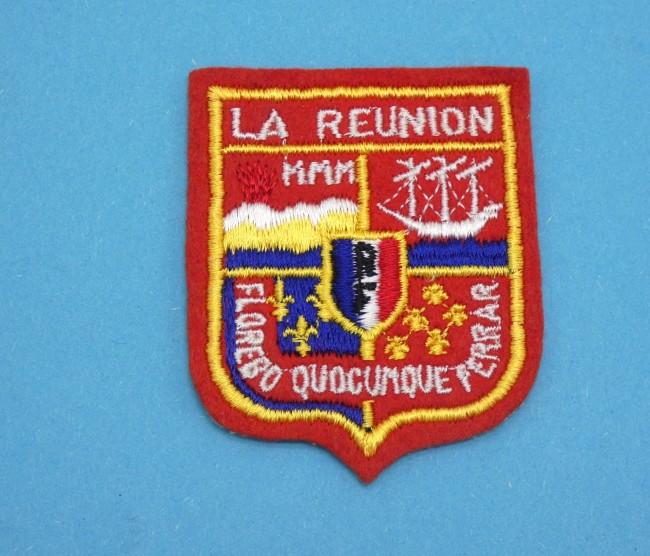 P1040568 Ecusson brodé ville île réunion