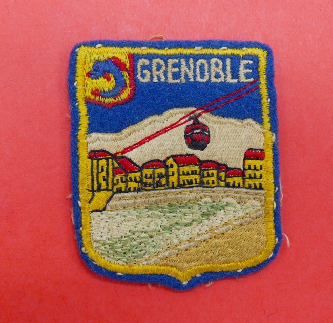 Ecusson ancien brodé GRENOBLE 