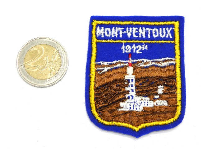 P1030281 Ecusson brodé ville MONT - VENTOUX 1912 m