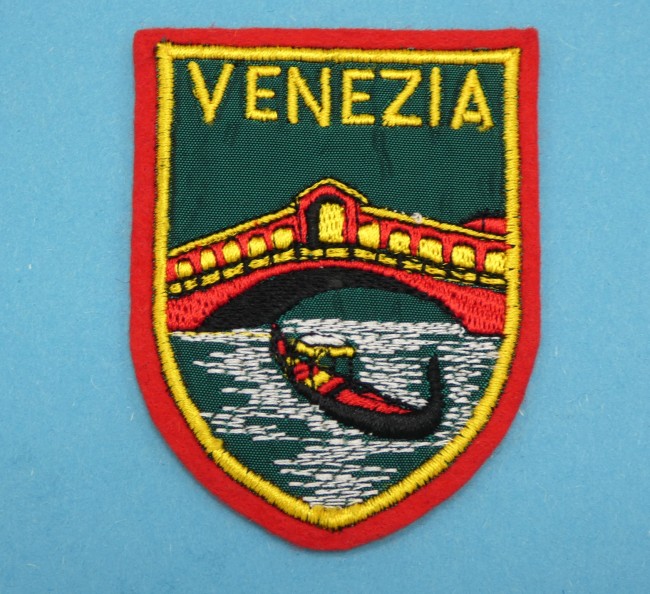 P1040928 Ecusson feutrine brodé VENEZIA