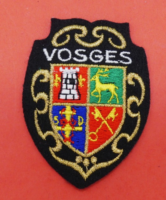 P1240420 Ecusson brodé ville / région Vosges