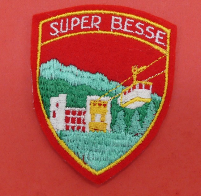Ecusson brodé Super Besse