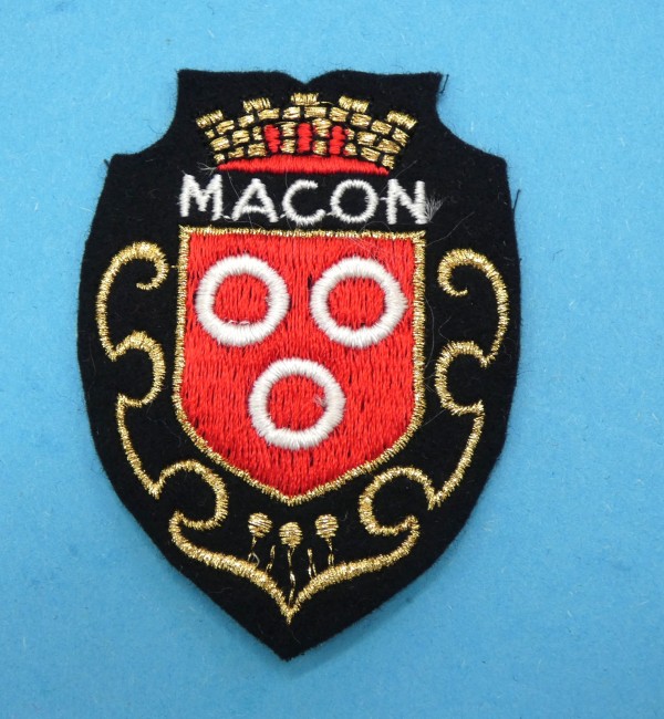 P1110725 Ecusson collection meresse brodé ville MACON