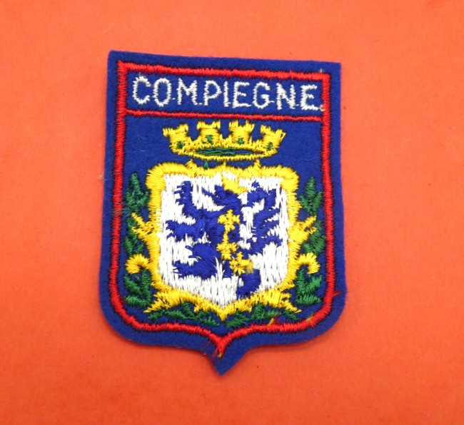 Ecusson brodé ville COMPIEGNE