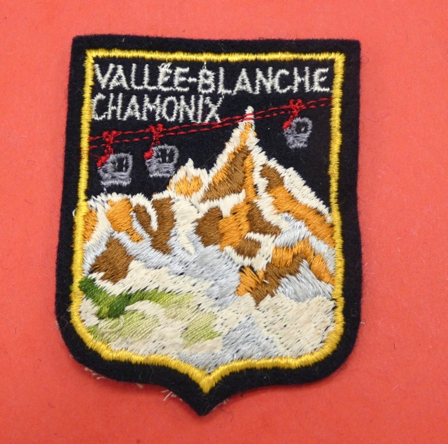 P1090209 Ecusson Chamonix Vallée Blanche