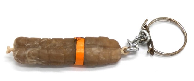 P1050192 Occasion Porte clé publicitaire ancien saucisson d 'Or pur porc