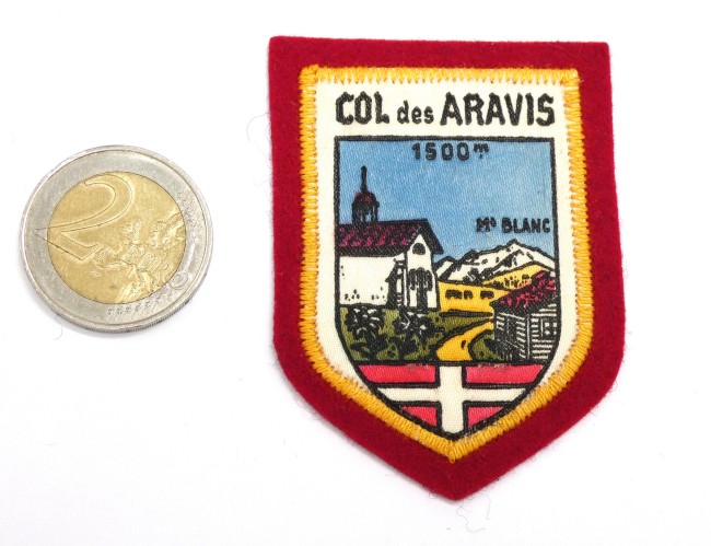 P1020426 Ecusson brodé Col des AVARIS 1500 m