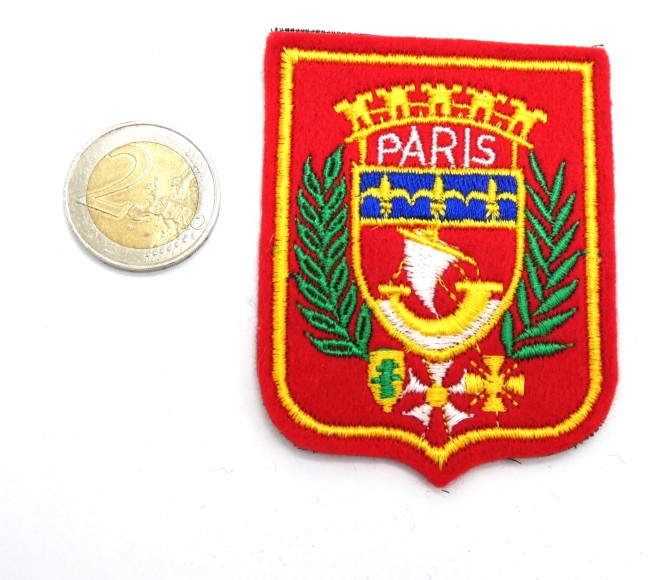  Ecusson brodé ville PARIS 