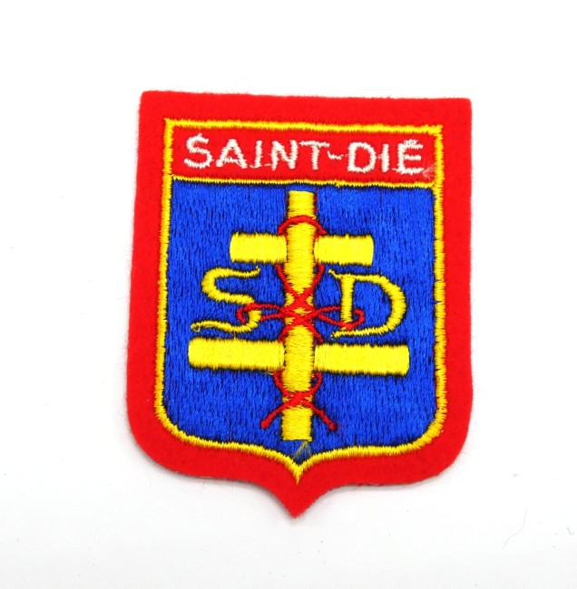 P1080037 Ecusson brodé ville SAINT - DIE