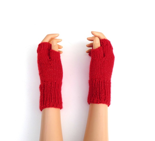 P1030652 Mitaines rouge pailleté avec pouce