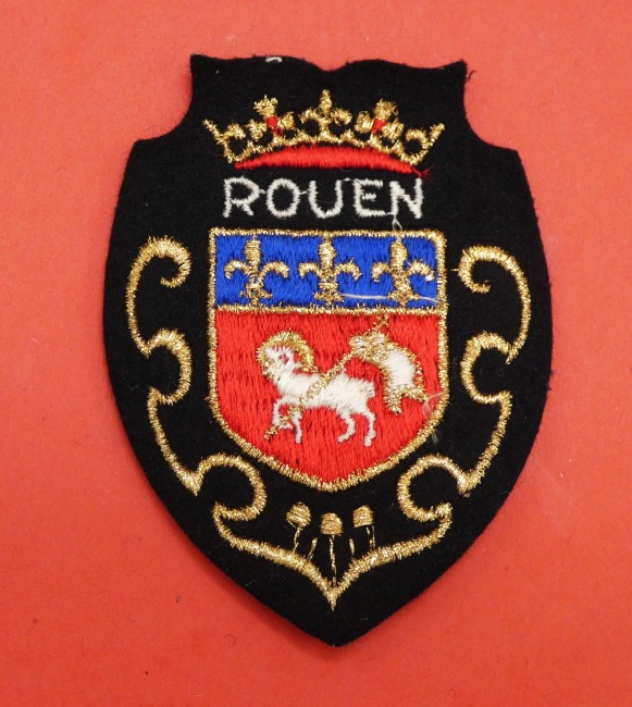 P1030765 Ecusson meresse brodé ville ROUEN