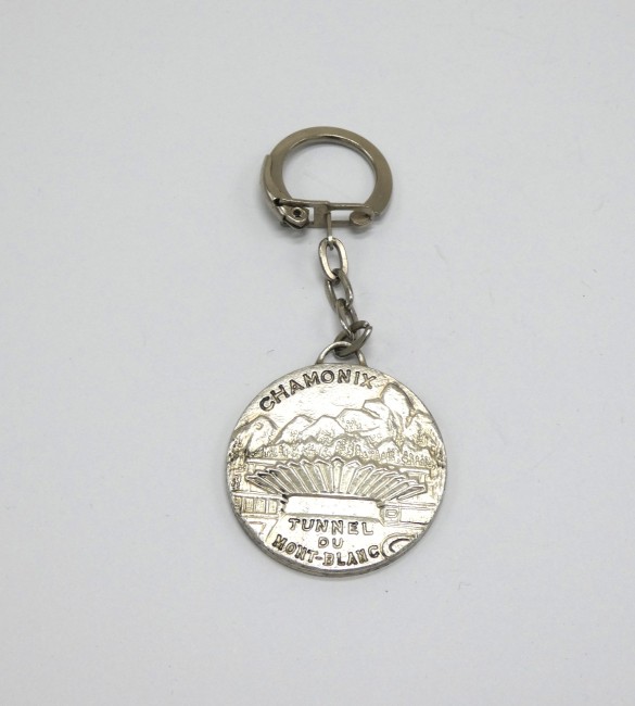 Ancien porte clé métal Chamonix tunnel Mont Blanc / Courmayer 
