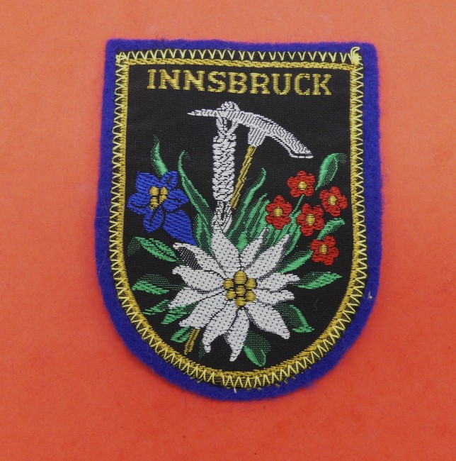 Ecusson brodé ville INNSBRUCK en tissu feutrine 