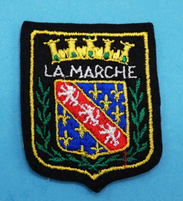 P1080213 Ecusson brodé ville LA MARCHE