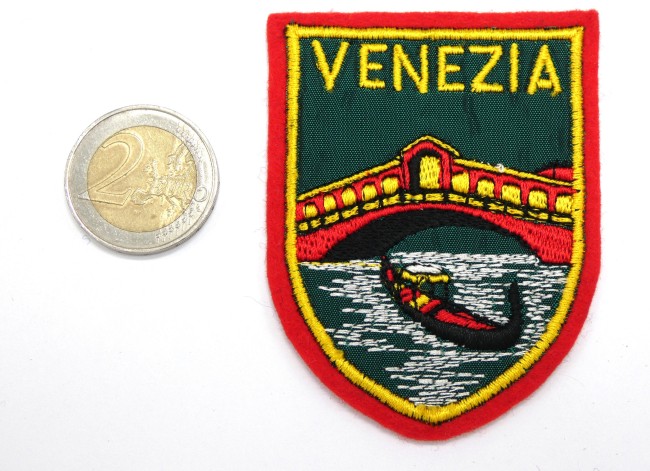 P1040925 Ecusson feutrine brodé VENEZIA
