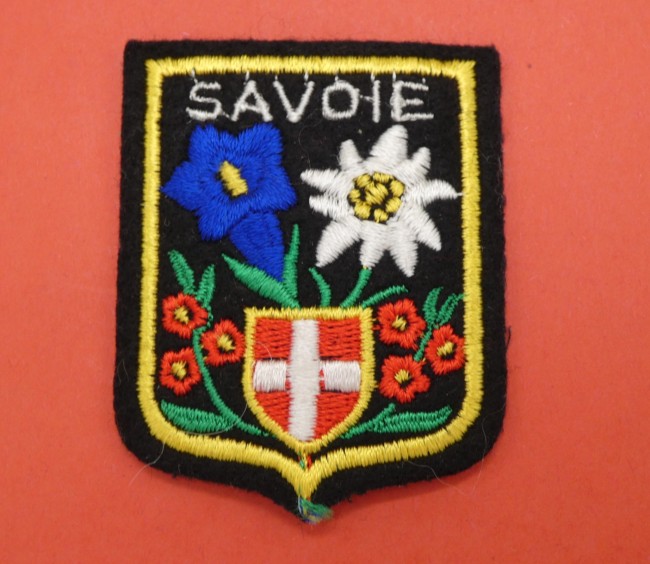 P1020099 Ecusson brodé ville SAVOIE