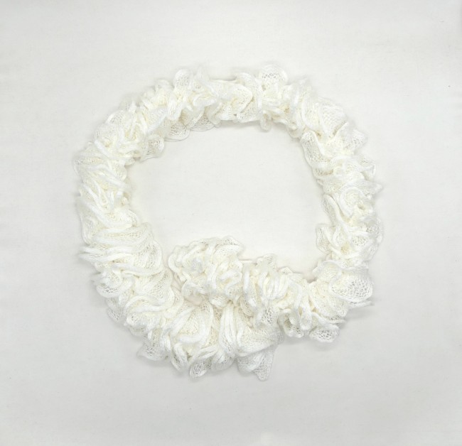 Echarpe blanche pour femme  froufou Katia ondas