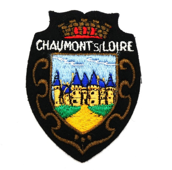 P1020102 Ecusson brodé Chaumont S/Loire
