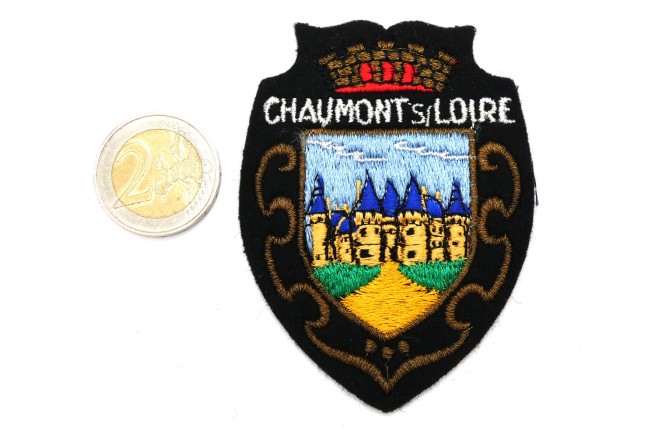 P1020103 Ecusson brodé Chaumont S/Loire