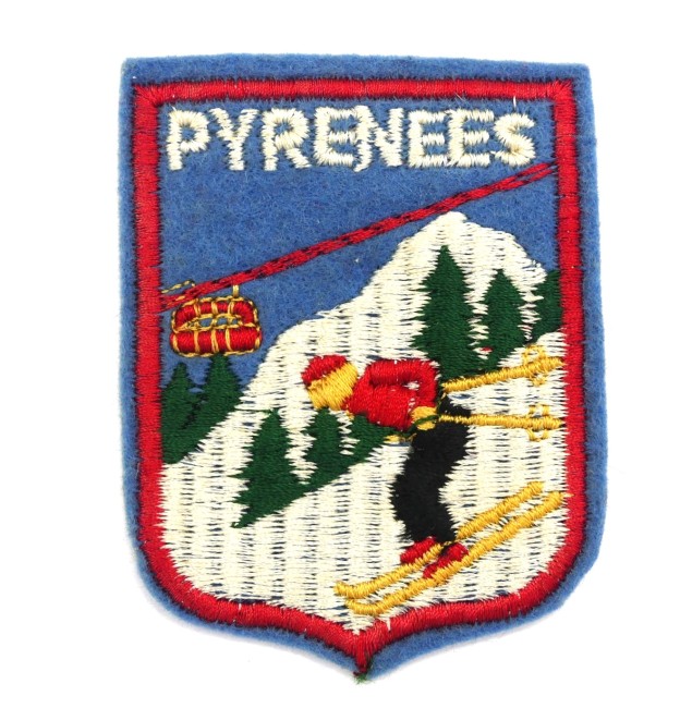 Ecusson ancien brodé Pyrénées