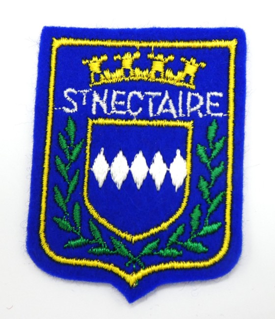 P1100377 Ecusson brodé ville St Nectaire