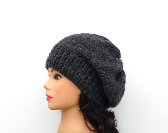 Béret gris foncé Bergère de France Alaska