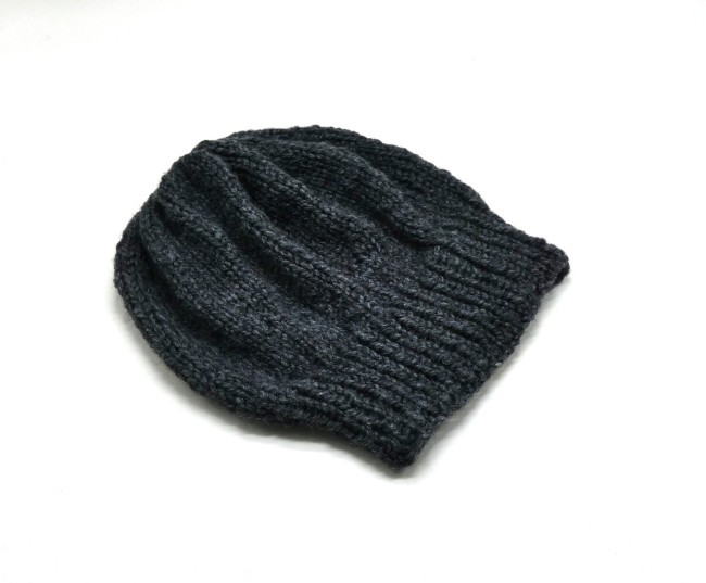 Béret gris foncé Bergère de France Alaska