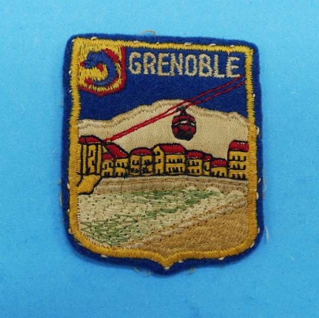 Ecusson ancien brodé GRENOBLE 