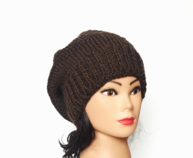 Béret marron Bergère de France Alaska 