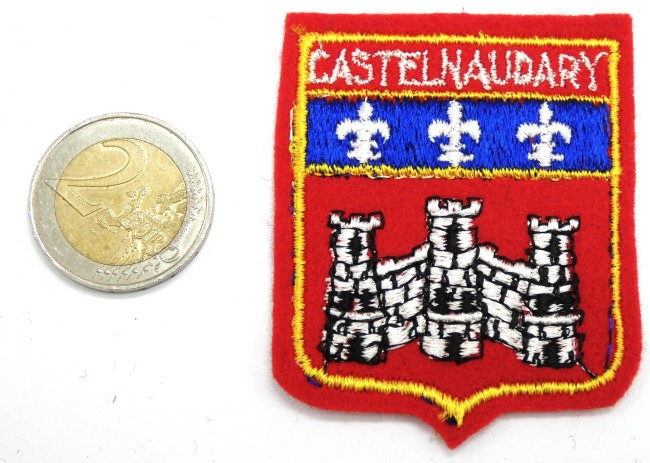 P1110388 Ecusson brodé ville Castelnaudary