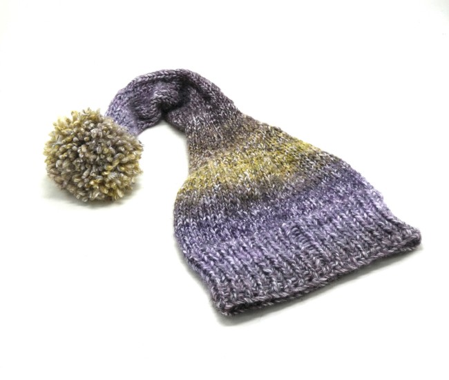 P1020678 Bonnet lutin femme laine Azteca C 505 tricoté main