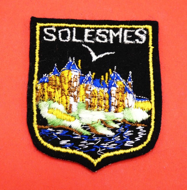 Ecusson  brodé ville SOLESMES