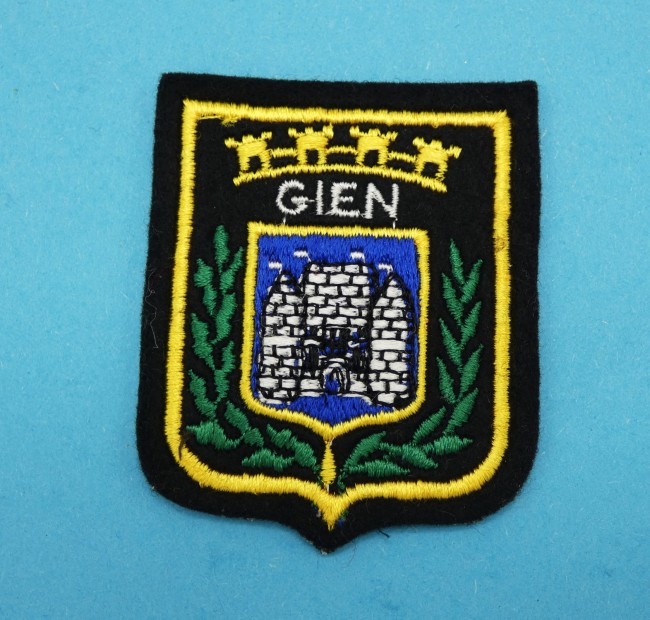 Ecusson collection brodé ville Gien
