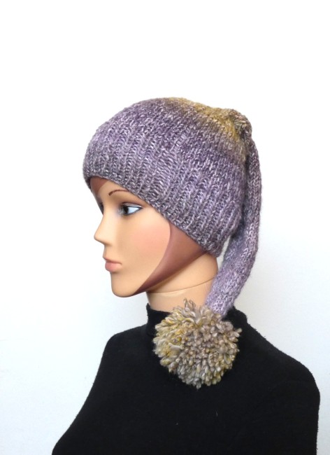 P1020674 Bonnet lutin femme laine Azteca C 505 tricoté main