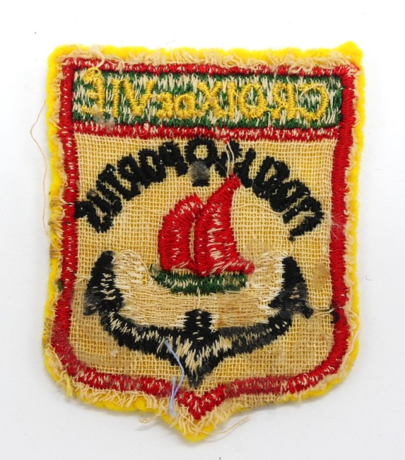 Ecusson ancien brodé CROIX DE VIE 