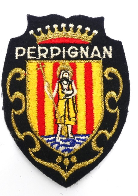 P1240579 Ecusson brodé ville Perpignan