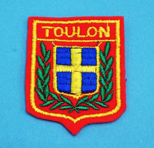 P1100147 Ecusson brodé ville TOULON